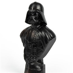 Статуэтка Darth Vader большая, вид справа Статуэтка Darth Vader большая, вид справа